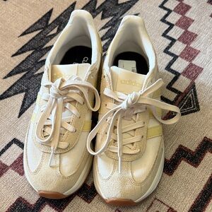 Adidas Women's Beige and Yellow Sneakers